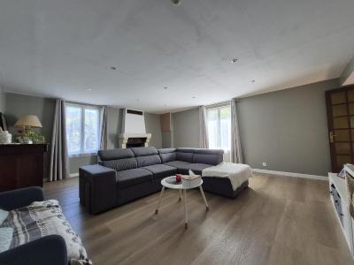 For sale 7 rooms 224 m2 Charente maritime (17330) photo 0