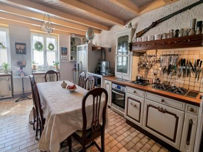 For sale 5 rooms 180 m2 Ain (01270) photo 2
