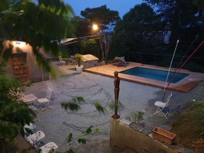 For sale ENTRE NIMES MONTPELLIER 14 rooms 420 m2 Gard (30250) photo 1
