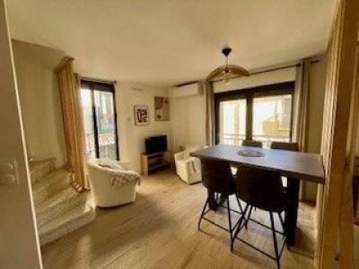 For sale COEUR DE VILLE 2 rooms 42 m2 Herault (34340) photo 3