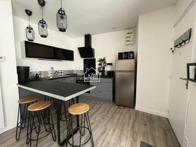 Acheter Immeuble Laval 540800 euros