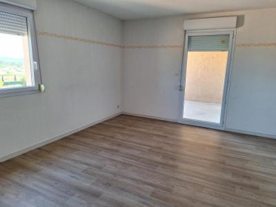 For rent Laudun 3 rooms 66 m2 Gard (30290) photo 2