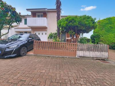 For sale Corbas 4 rooms 112 m2 Rhone (69960) photo 1