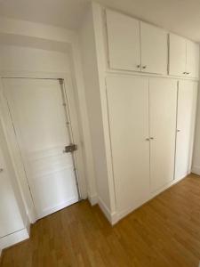 For rent Paris-11eme-arrondissement 2 rooms 40 m2 Paris (75011) photo 2