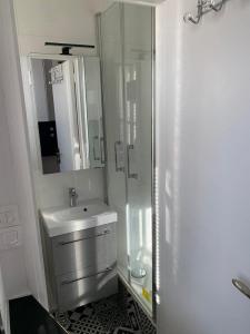 For rent Paris-14eme-arrondissement 1 room 20 m2 Paris (75014) photo 4