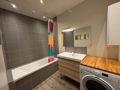 For rent Lyon-7eme-arrondissement 4 rooms 96 m2 Rhone (69007) photo 1