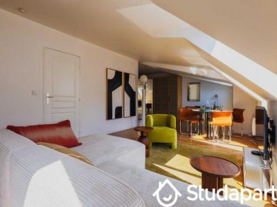 For rent Paris-2eme-arrondissement 1 room 42 m2 Paris (75002) photo 1