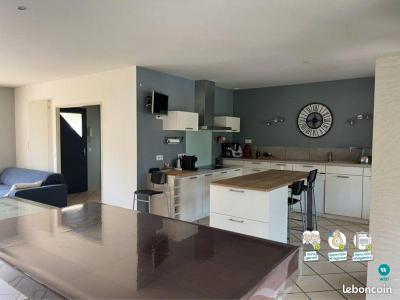 For rent Boulazac 6 rooms 210 m2 Dordogne (24750) photo 2