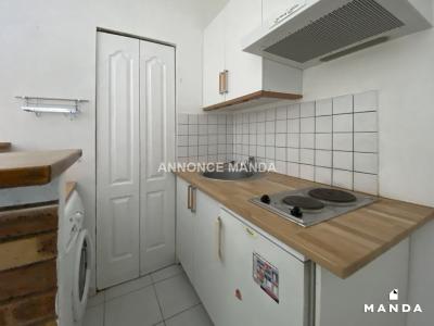For rent Levallois-perret 2 rooms 24 m2 Hauts de Seine (92300) photo 2