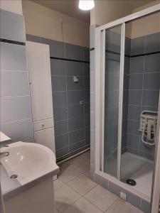 For rent Nogent-sur-marne 2 rooms 44 m2 Val de Marne (94130) photo 2