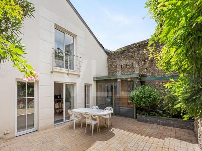 For sale Nantes 6 rooms 183 m2 Loire atlantique (44000) photo 0