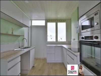 For sale Mourenx 5 rooms 89 m2 Pyrenees atlantiques (64150) photo 0