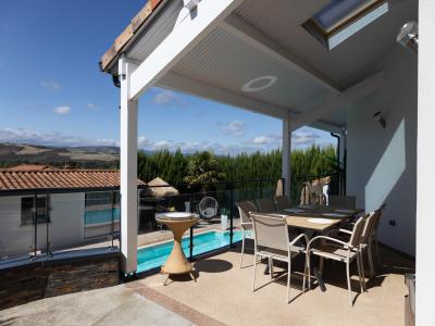 For sale Mirefleurs 6 rooms 250 m2 Puy de dome (63730) photo 0
