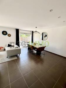 For sale Agde 3 rooms 77 m2 Herault (34300) photo 2