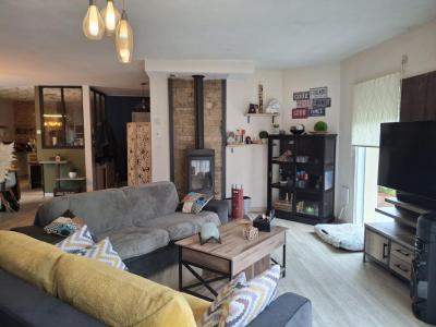 For sale Chanteloup-les-bois 137 m2 Maine et loire (49340) photo 1