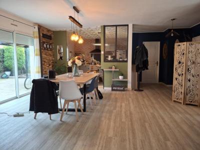 For sale Chanteloup-les-bois 137 m2 Maine et loire (49340) photo 2