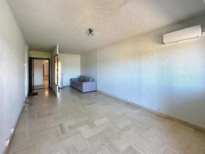 For sale 2 rooms 58 m2 Alpes Maritimes (06110) photo 2