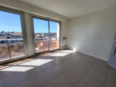 For sale BOURG ZONE BUS 1 room 29 m2 Ain (01000) photo 1