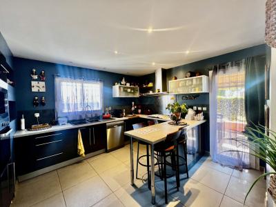 For sale 6 rooms 135 m2 Gard (30800) photo 1