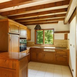 For sale 6 rooms 143 m2 Ain (01710) photo 2