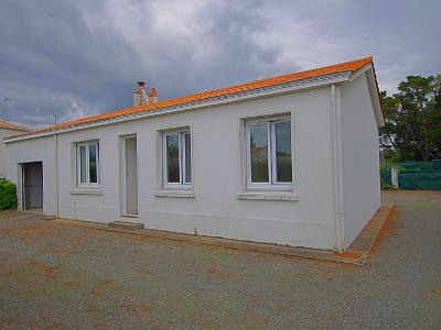 For sale 5 rooms 100 m2 Vendee (85340) photo 0