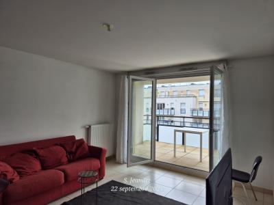 For sale RSIDENTIEL 3 rooms 60 m2 Ain (01210) photo 3