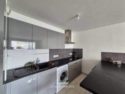 For sale RSIDENTIEL 3 rooms 60 m2 Ain (01210) photo 4