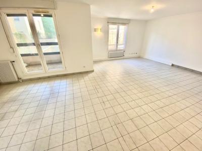For rent Villeurbanne 4 rooms 81 m2 Rhone (69100) photo 1