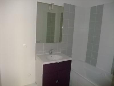 For rent Lyon-7eme-arrondissement 2 rooms 48 m2 Rhone (69007) photo 4