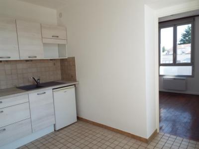 For rent Nancy 1 room 24 m2 Meurthe et moselle (54000) photo 1