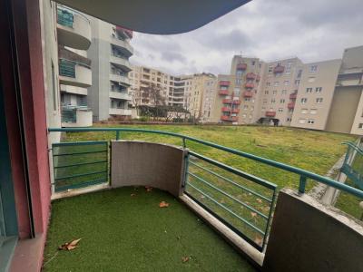 For rent Villeurbanne 2 rooms 48 m2 Rhone (69100) photo 4