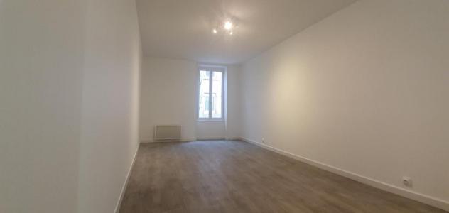 For rent Roanne 1 room 32 m2 Loire (42300) photo 2