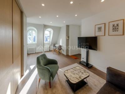 For rent Paris 2 rooms 51 m2 Paris (75000) photo 1