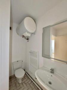For rent Rueil-malmaison 2 rooms 39 m2 Hauts de Seine (92500) photo 4