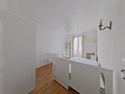 Louer Appartement 26 m2 Paris-15eme-arrondissement