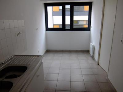 For rent Reze 3 rooms 62 m2 Loire atlantique (44400) photo 2