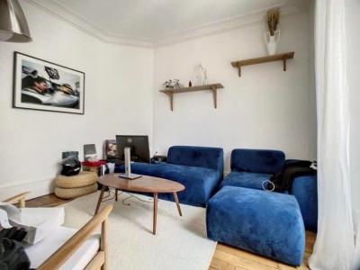 For rent Paris-11eme-arrondissement 2 rooms 47 m2 Paris (75011) photo 1