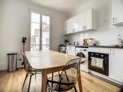 For rent Paris-11eme-arrondissement 2 rooms 47 m2 Paris (75011) photo 2