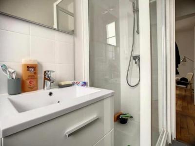 For rent Paris-11eme-arrondissement 2 rooms 47 m2 Paris (75011) photo 4