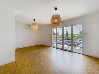 For rent Bruges 90 m2 Gironde (33520) photo 0