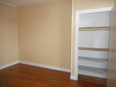 For sale Clermont-ferrand 4 rooms 63 m2 Puy de dome (63000) photo 3