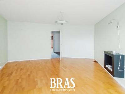 For sale Nantes 3 rooms 63 m2 Loire atlantique (44200) photo 2