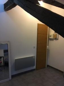 For rent Paris-8eme-arrondissement 1 room 18 m2 Paris (75008) photo 2