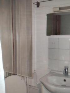 For rent Maisons-alfort 1 room 15 m2 Val de Marne (94700) photo 3