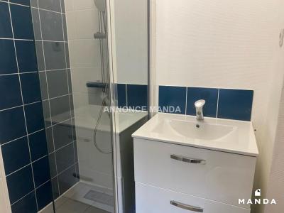 For rent Bordeaux 1 room 23 m2 Gironde (33800) photo 2