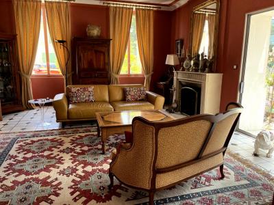 For sale Saint-andre-de-cubzac 9 rooms 330 m2 Gironde (33240) photo 2