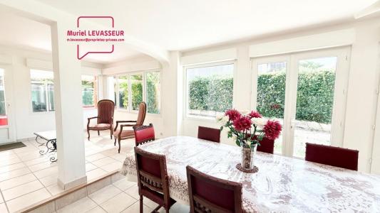 For sale Six-fours-les-plages 7 rooms 160 m2 Var (83140) photo 2