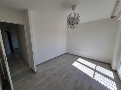 For sale Mulhouse 4 rooms 76 m2 Haut rhin (68100) photo 4
