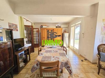 For sale Nimes 8 rooms 201 m2 Gard (30000) photo 2