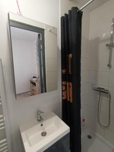For sale Auxerre 2 rooms 33 m2 Yonne (89000) photo 3